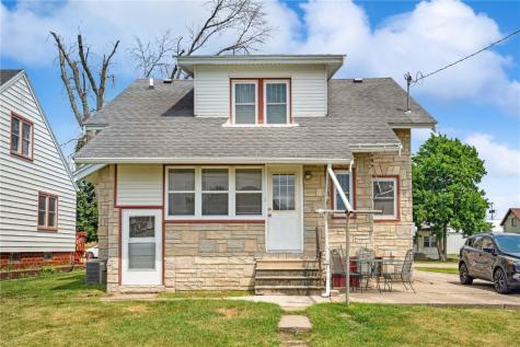 95 3rd Avenue Keystone IA 52249