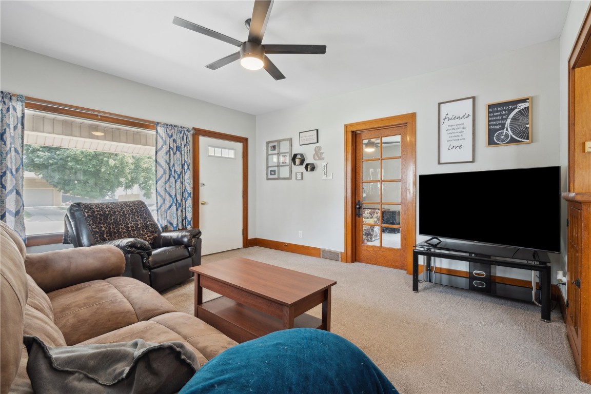 95 3rd Avenue Keystone IA 52249