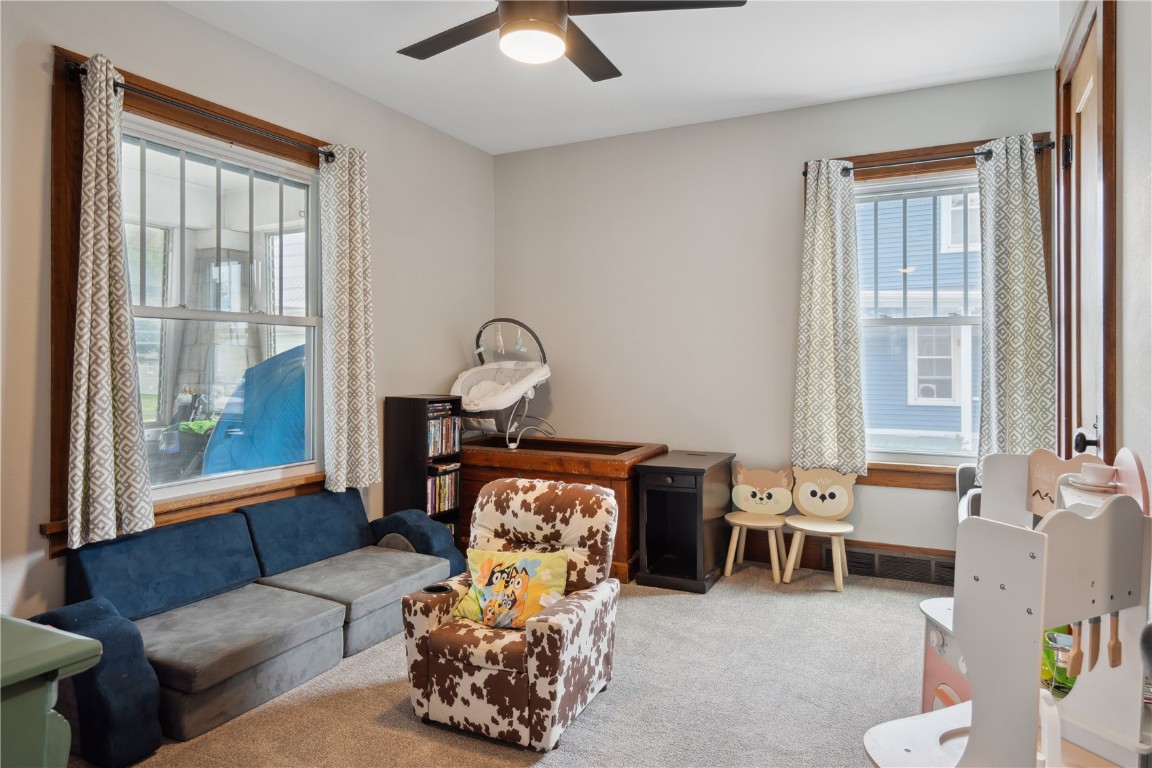 95 3rd Avenue Keystone IA 52249