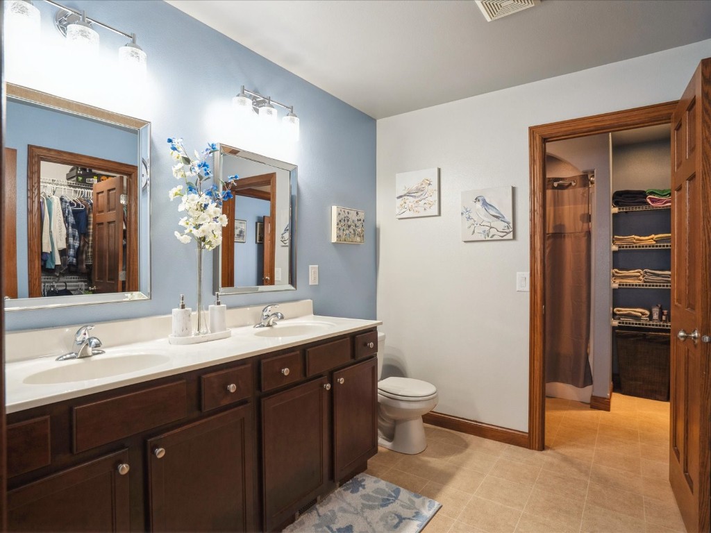 5701 Mayfair Street SW Cedar Rapids IA 52404