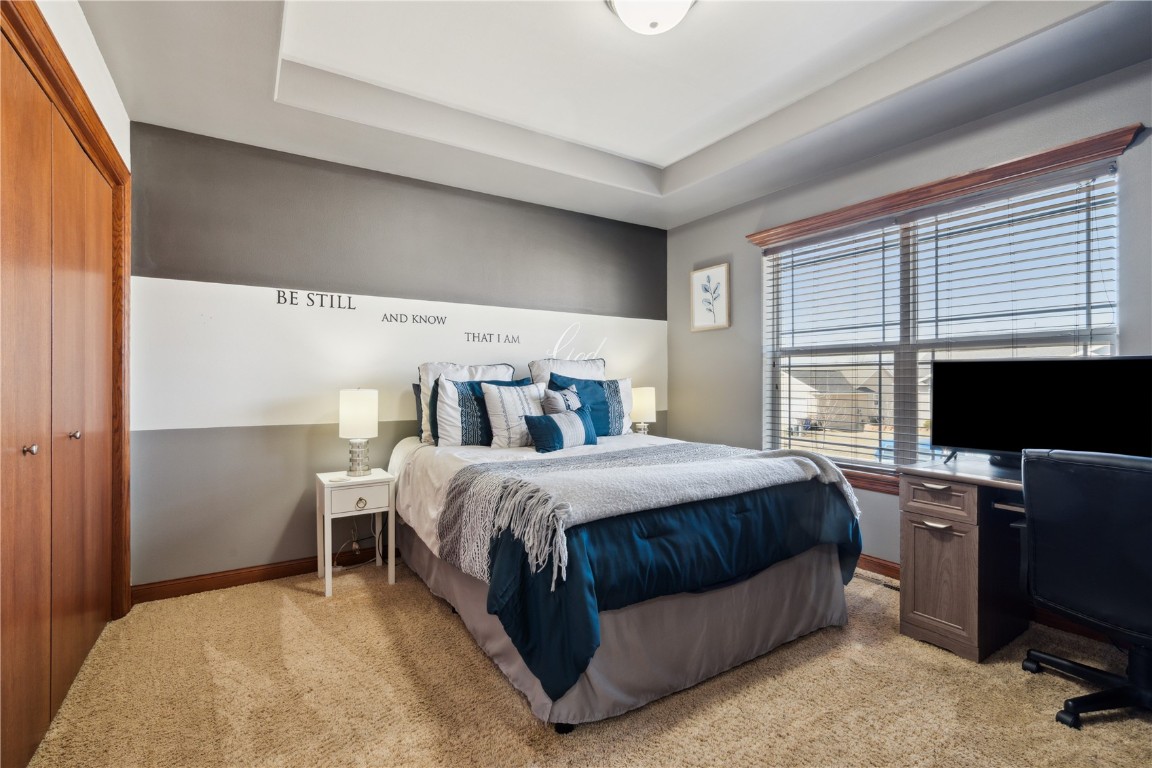 5701 Mayfair Street SW Cedar Rapids IA 52404