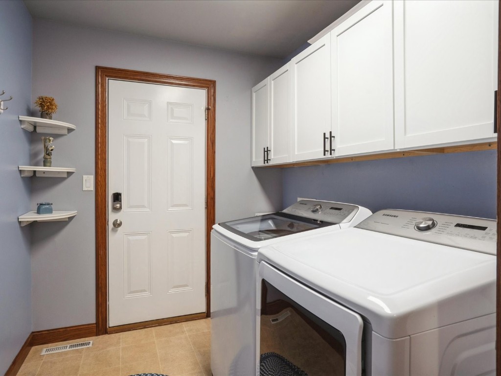 5701 Mayfair Street SW Cedar Rapids IA 52404