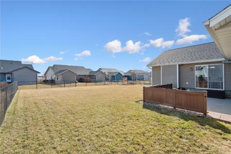 5701 Mayfair Street SW Cedar Rapids IA 52404