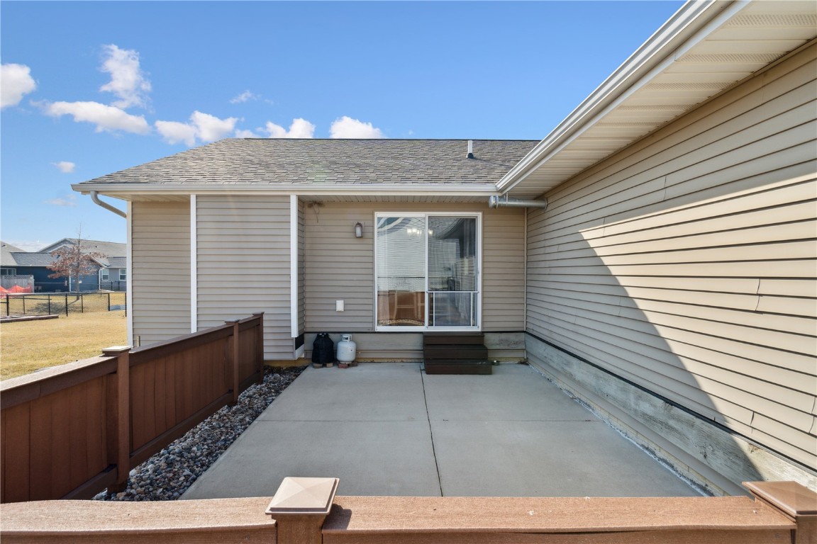 5701 Mayfair Street SW Cedar Rapids IA 52404
