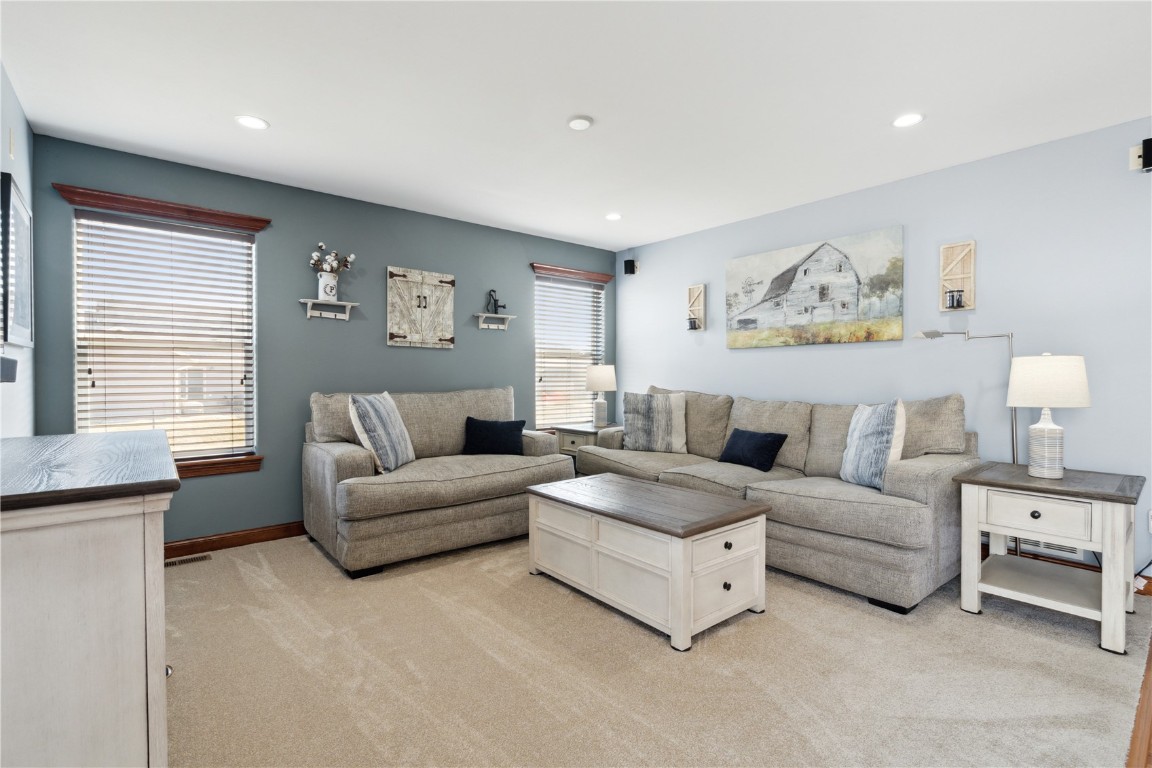 5701 Mayfair Street SW Cedar Rapids IA 52404