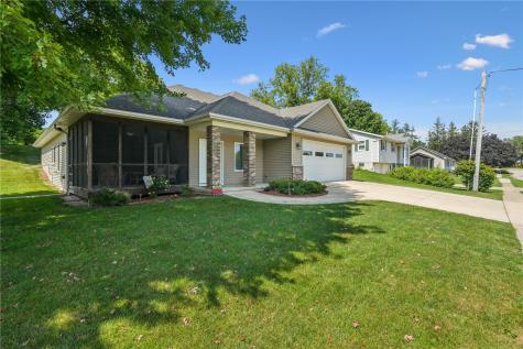 309 N Cherry Street Mechanicsville IA 52306