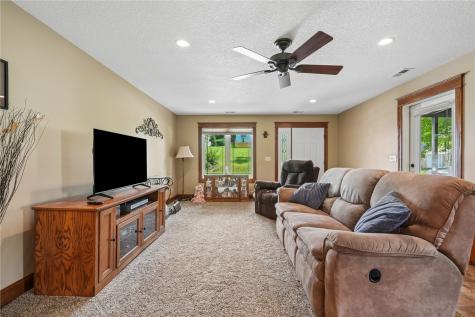 309 N Cherry Street Mechanicsville IA 52306