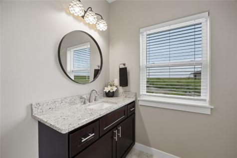260 Howard Avenue NW Swisher IA 52338