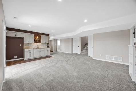 260 Howard Avenue NW Swisher IA 52338