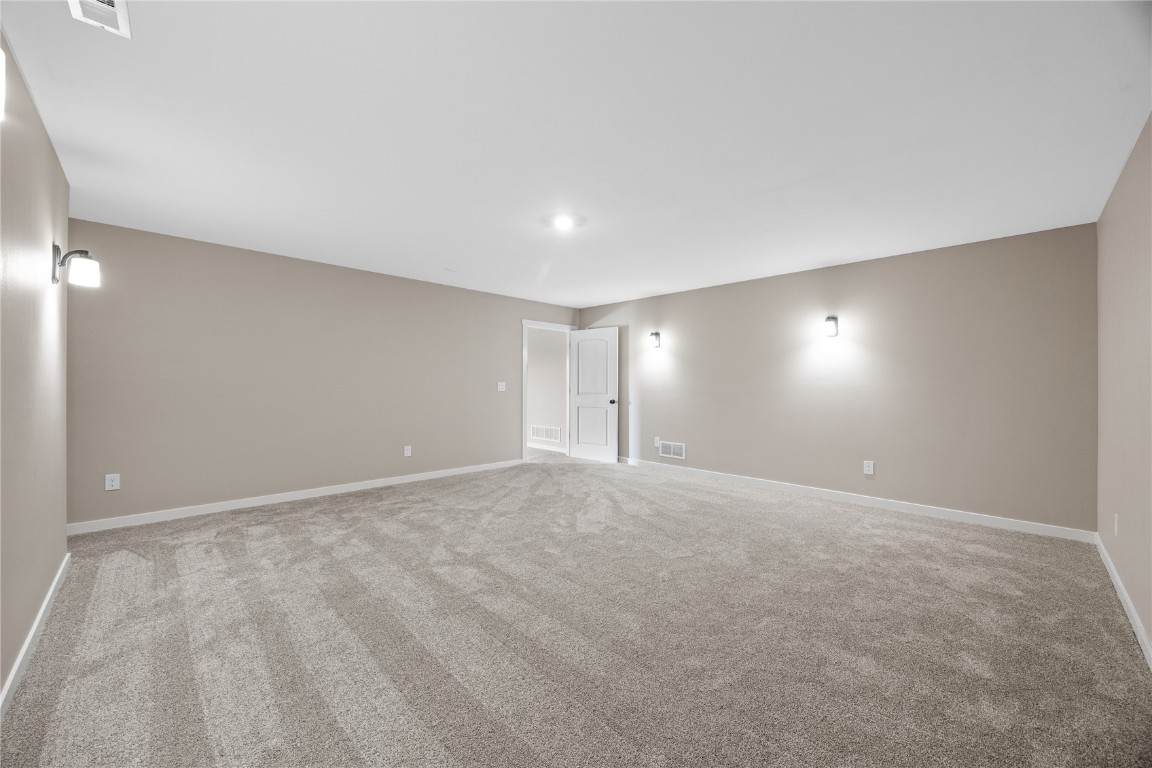 260 Howard Avenue NW Swisher IA 52338
