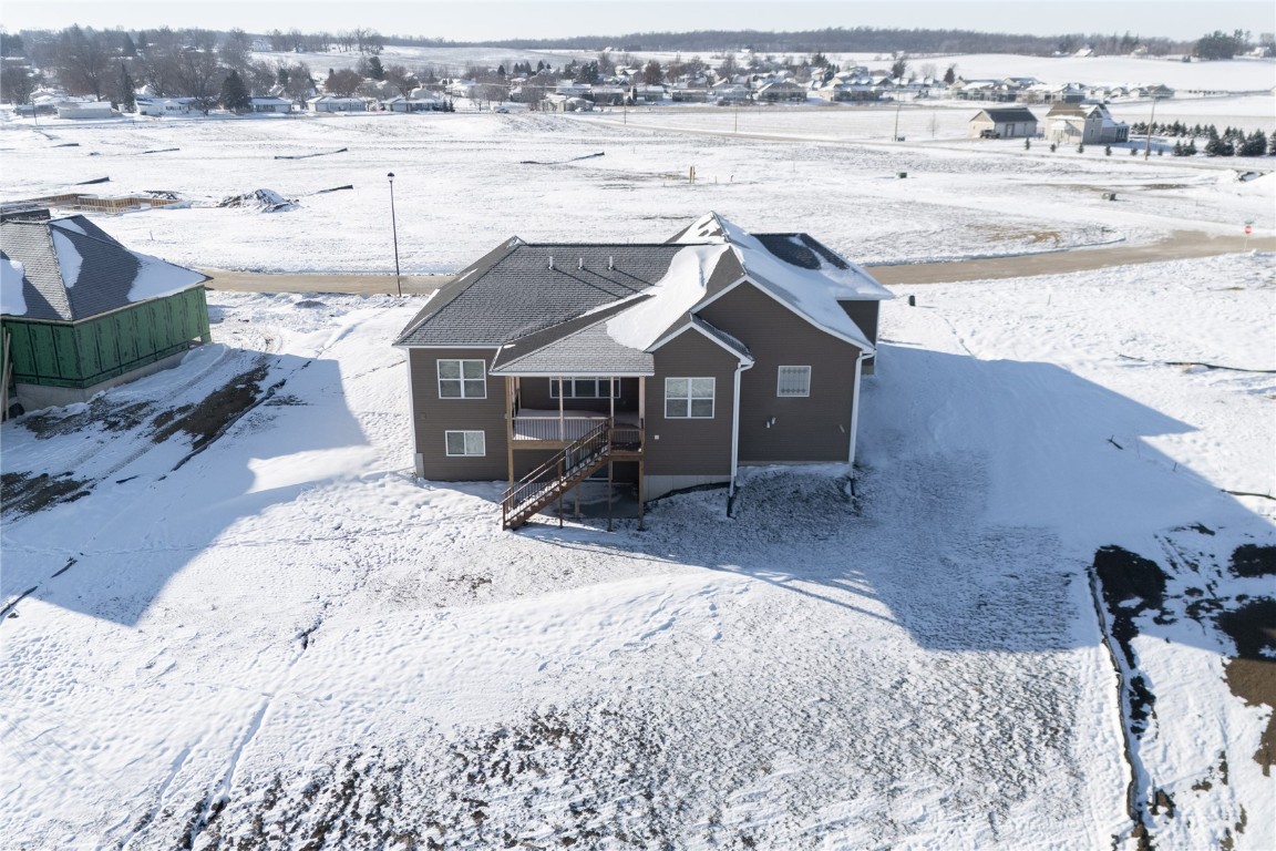 260 Howard Avenue NW Swisher IA 52338