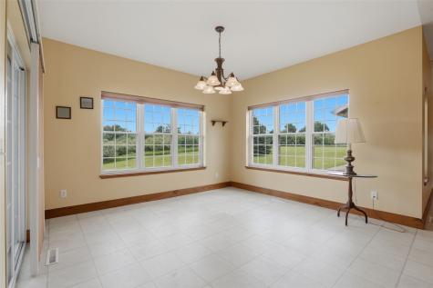 3451 Pleasant Creek Road Palo IA 52324