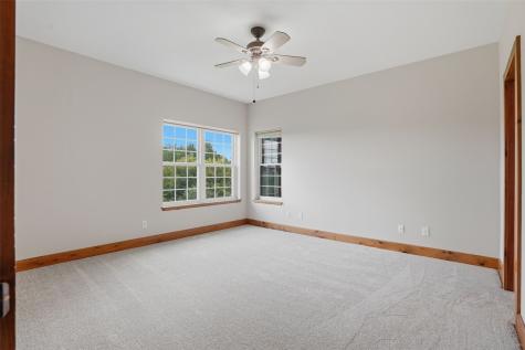 3451 Pleasant Creek Road Palo IA 52324