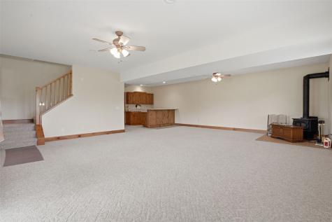 3451 Pleasant Creek Road Palo IA 52324