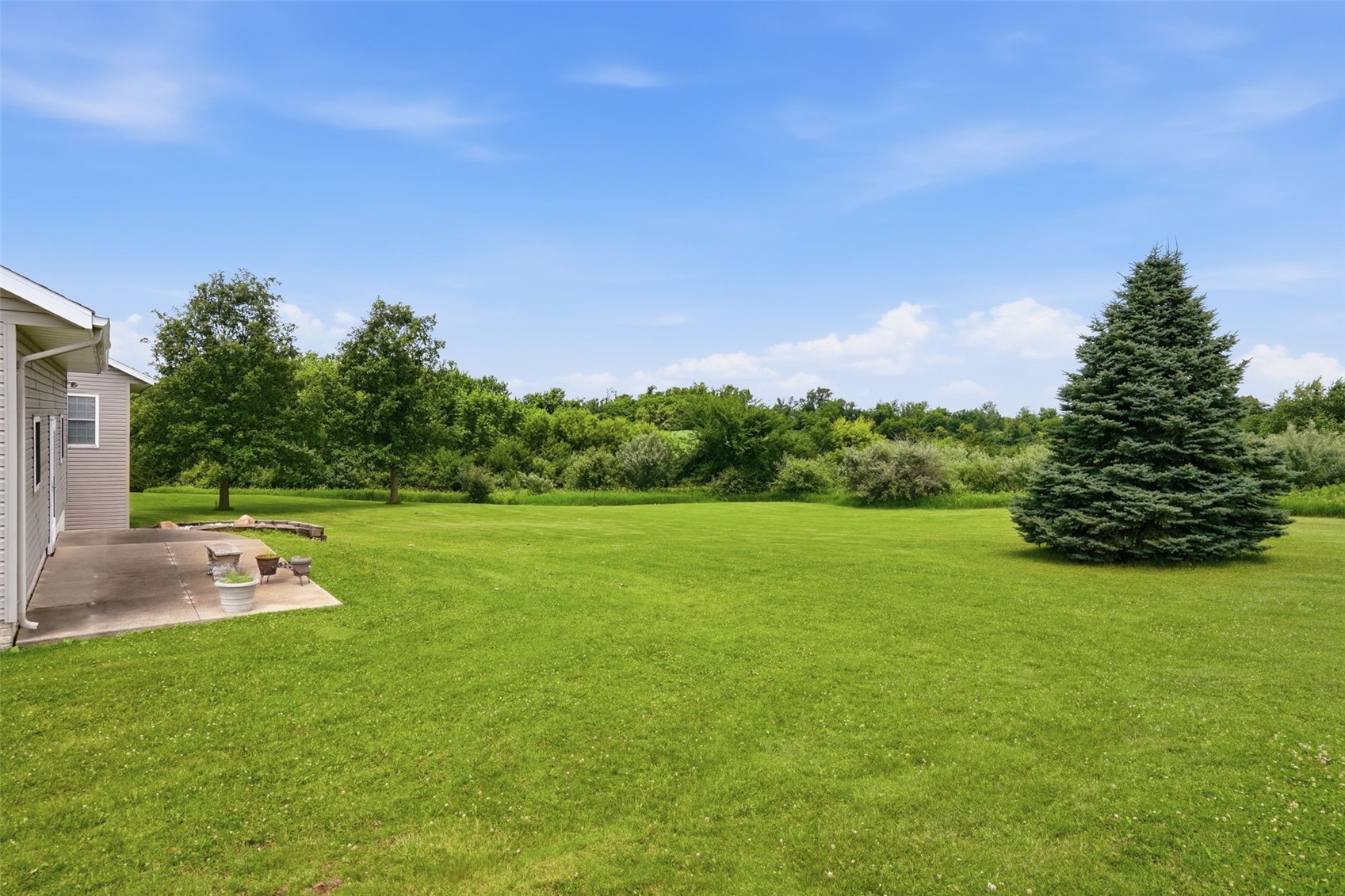 3451 Pleasant Creek Road Palo IA 52324