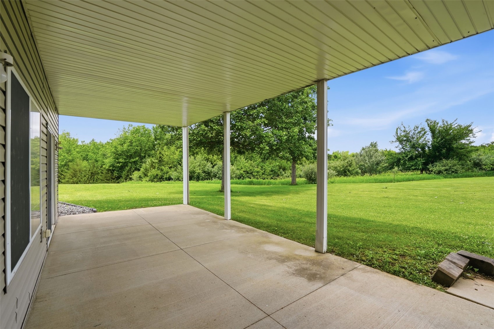 3451 Pleasant Creek Road Palo IA 52324