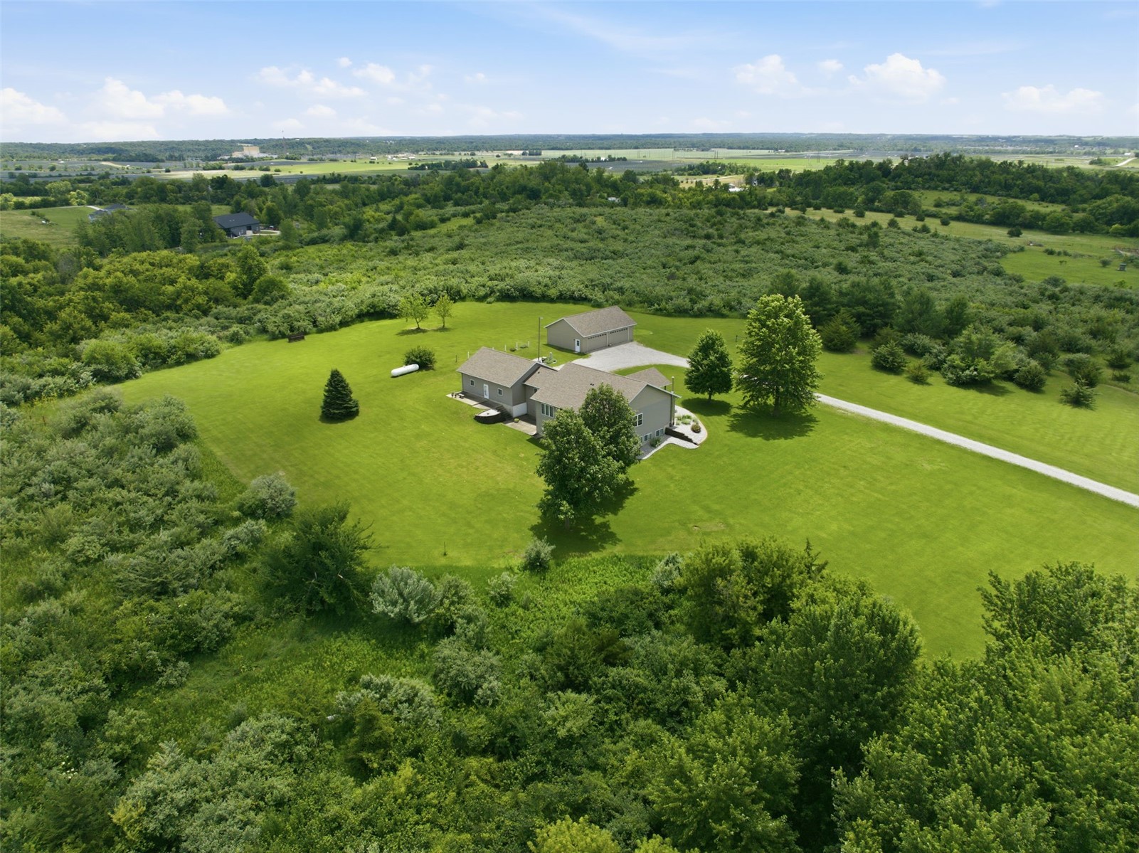 3451 Pleasant Creek Road Palo IA 52324