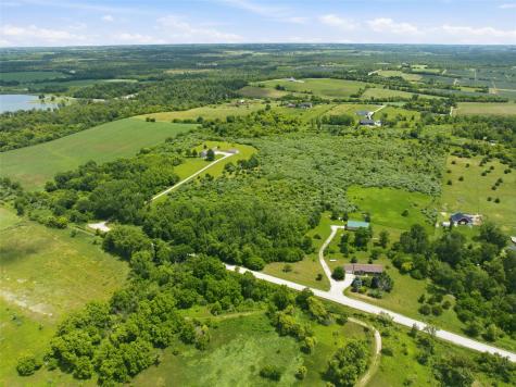 3451 Pleasant Creek Road Palo IA 52324