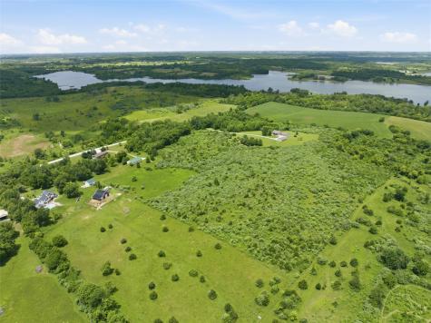 3451 Pleasant Creek Road Palo IA 52324