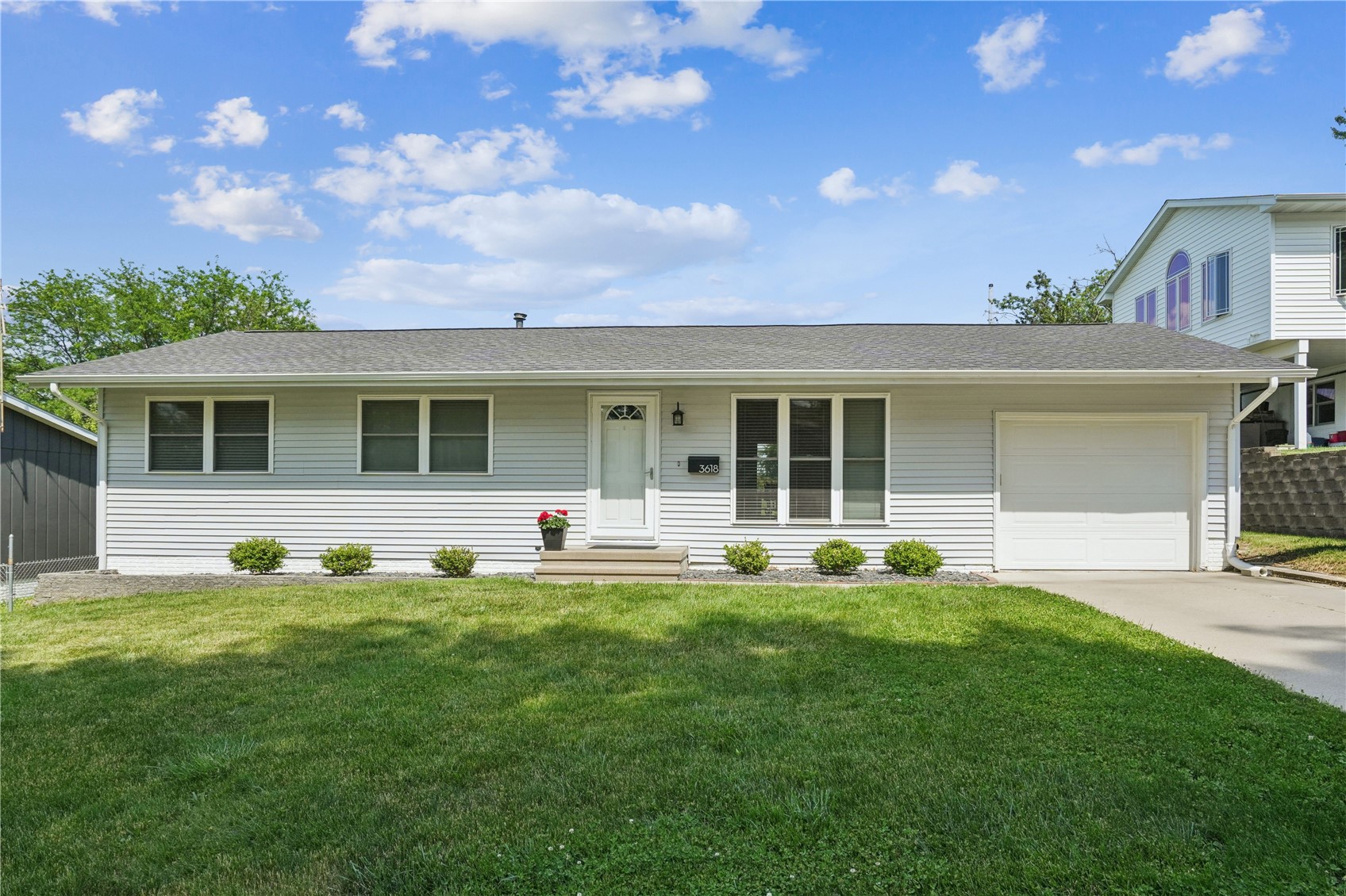 3618 Lynbrook Drive NE Cedar Rapids IA 52402