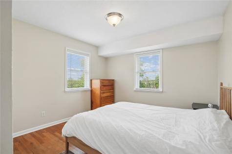 3618 Lynbrook Drive NE Cedar Rapids IA 52402