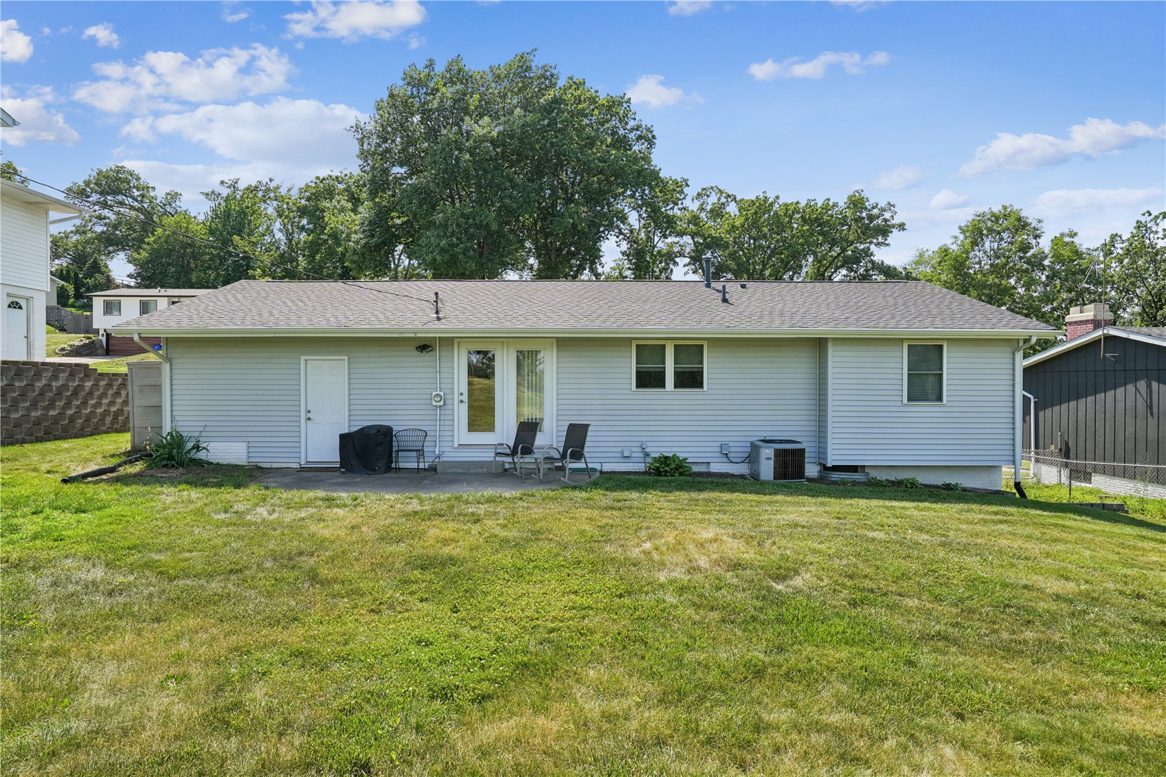 3618 Lynbrook Drive NE Cedar Rapids IA 52402