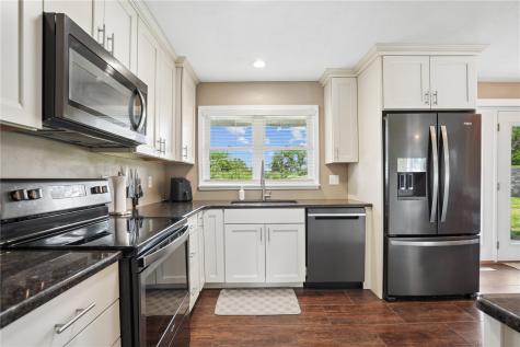 3618 Lynbrook Drive NE Cedar Rapids IA 52402