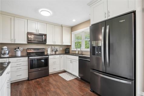 3618 Lynbrook Drive NE Cedar Rapids IA 52402