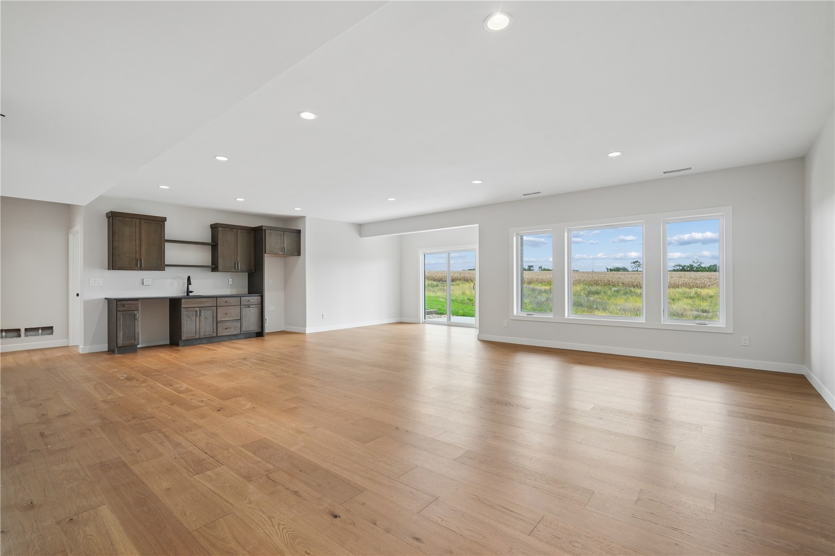 240 Howard Avenue NW Swisher IA 52338