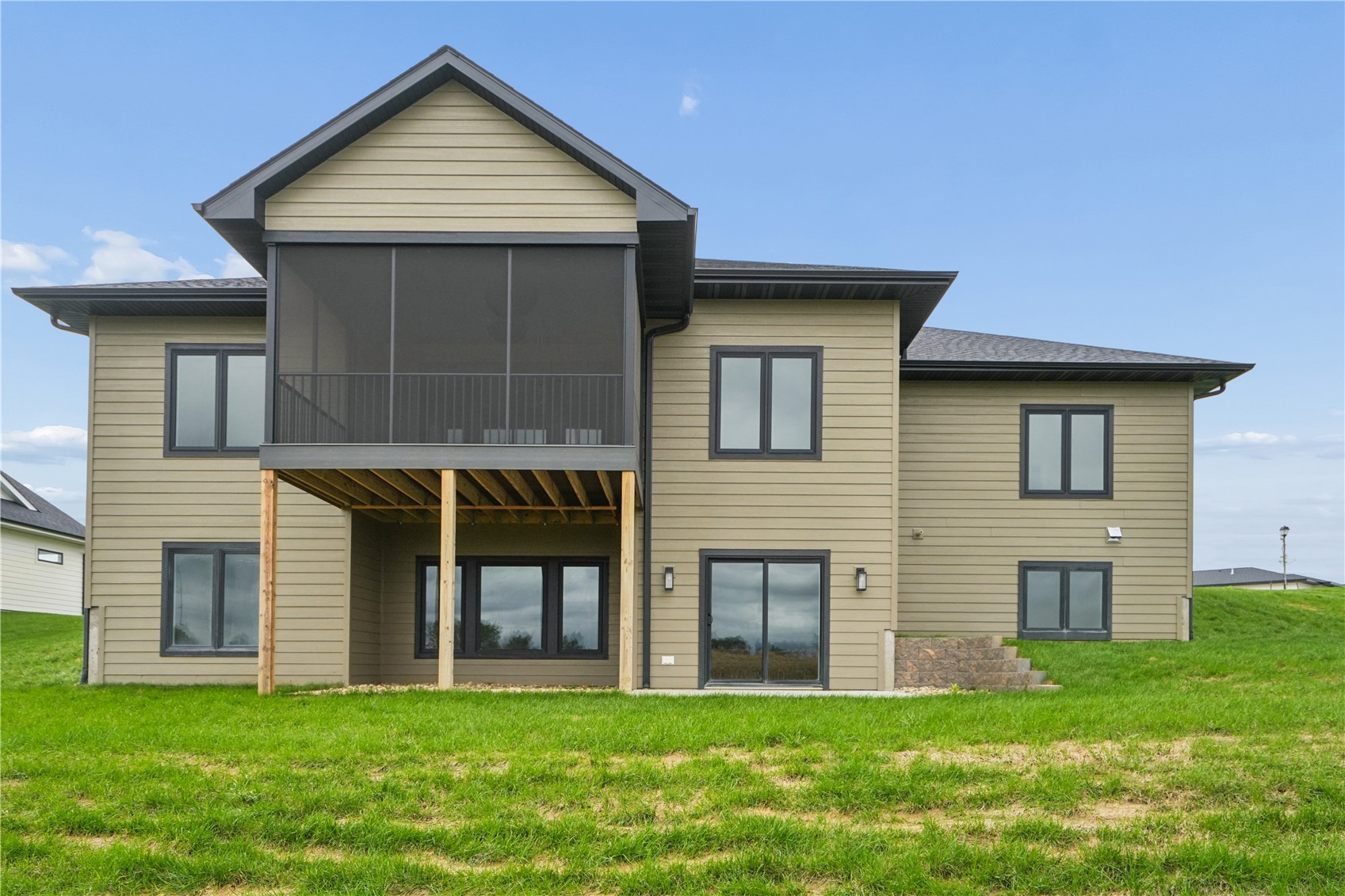 240 Howard Avenue NW Swisher IA 52338