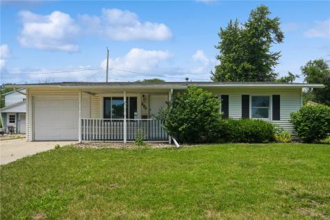 890 S 8th Street Marion IA 52302