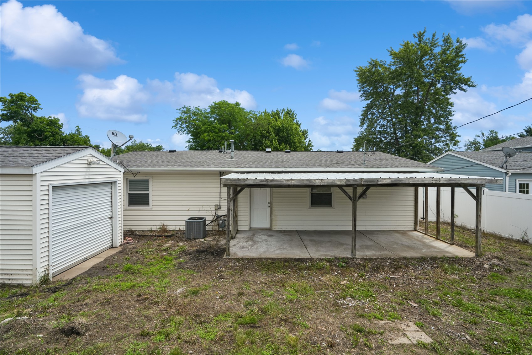 890 S 8th Street Marion IA 52302