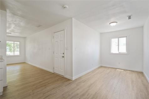 890 S 8th Street Marion IA 52302