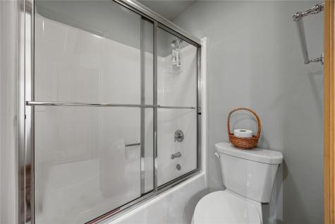 6706 Cedar View Court NE Cedar Rapids IA 52411