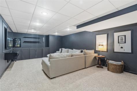 1625 1st Avenue Marion IA 52302