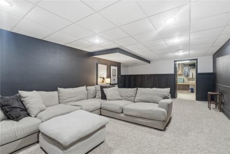 1625 1st Avenue Marion IA 52302