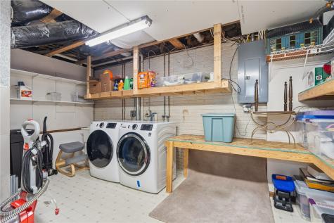 1625 1st Avenue Marion IA 52302