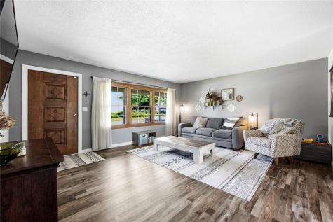 395 Brentwood Drive NE Cedar Rapids IA 52402