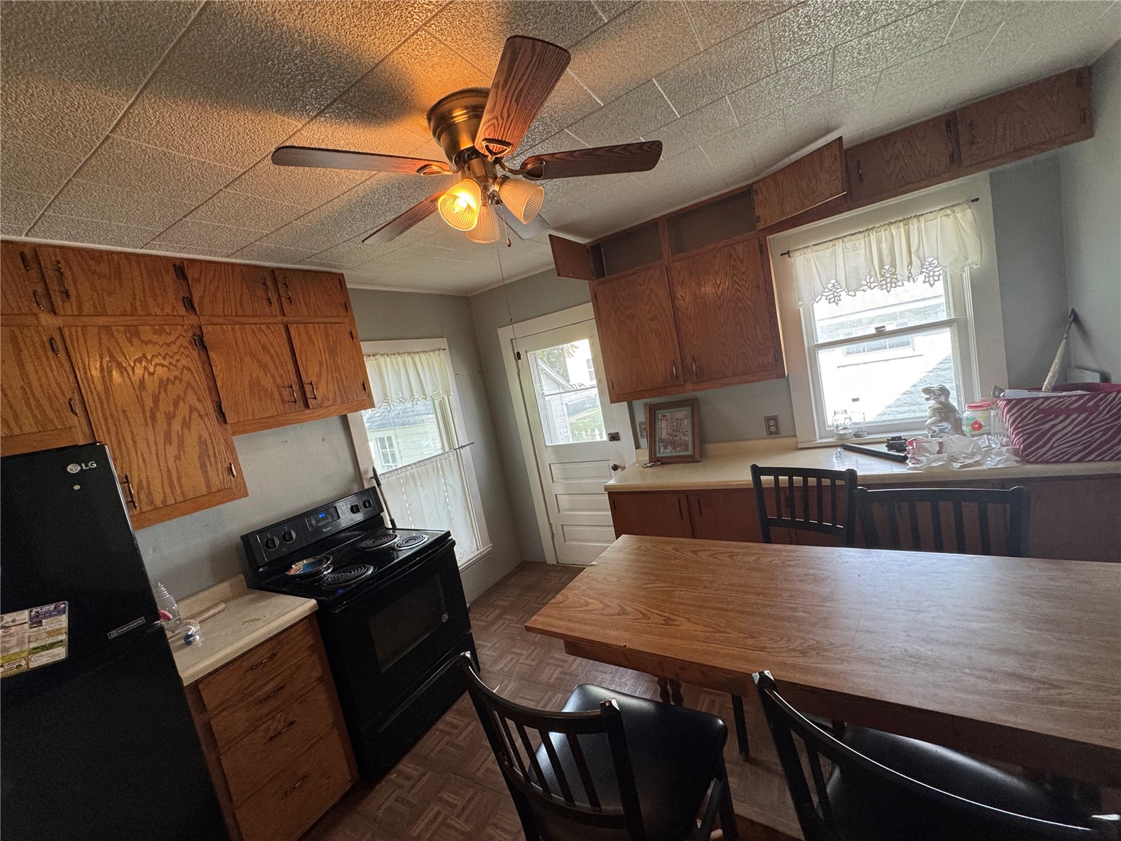 164 East Liberty Street Manchester IA 52057