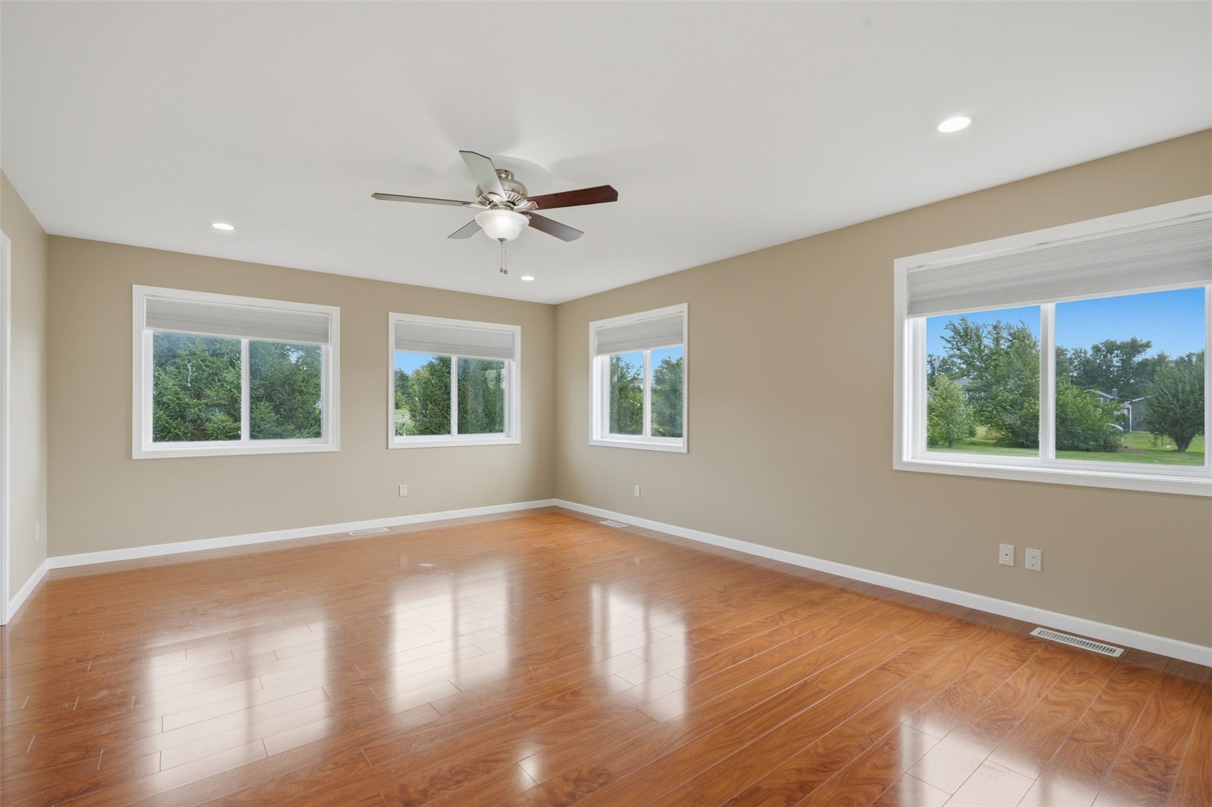 5841 Michael Drive NE Cedar Rapids IA 52411