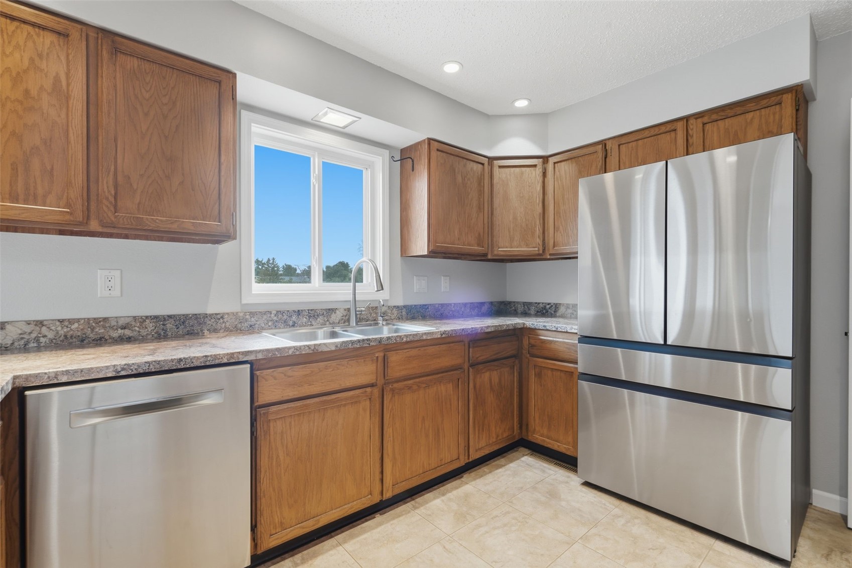 5841 Michael Drive NE Cedar Rapids IA 52411