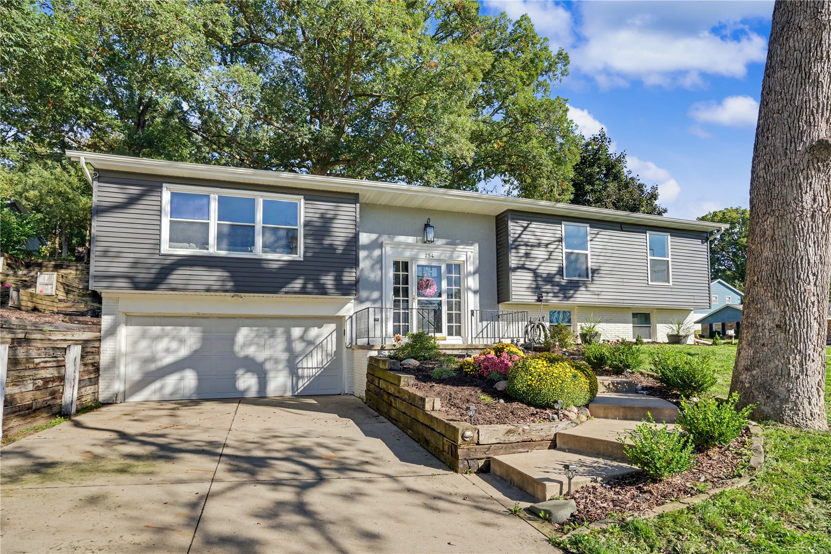 254 NE Brentwood Circle Cedar Rapids IA 52402