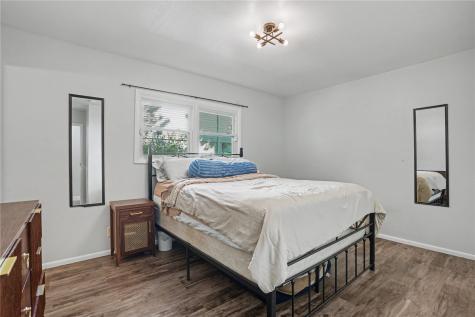 254 NE Brentwood Circle Cedar Rapids IA 52402