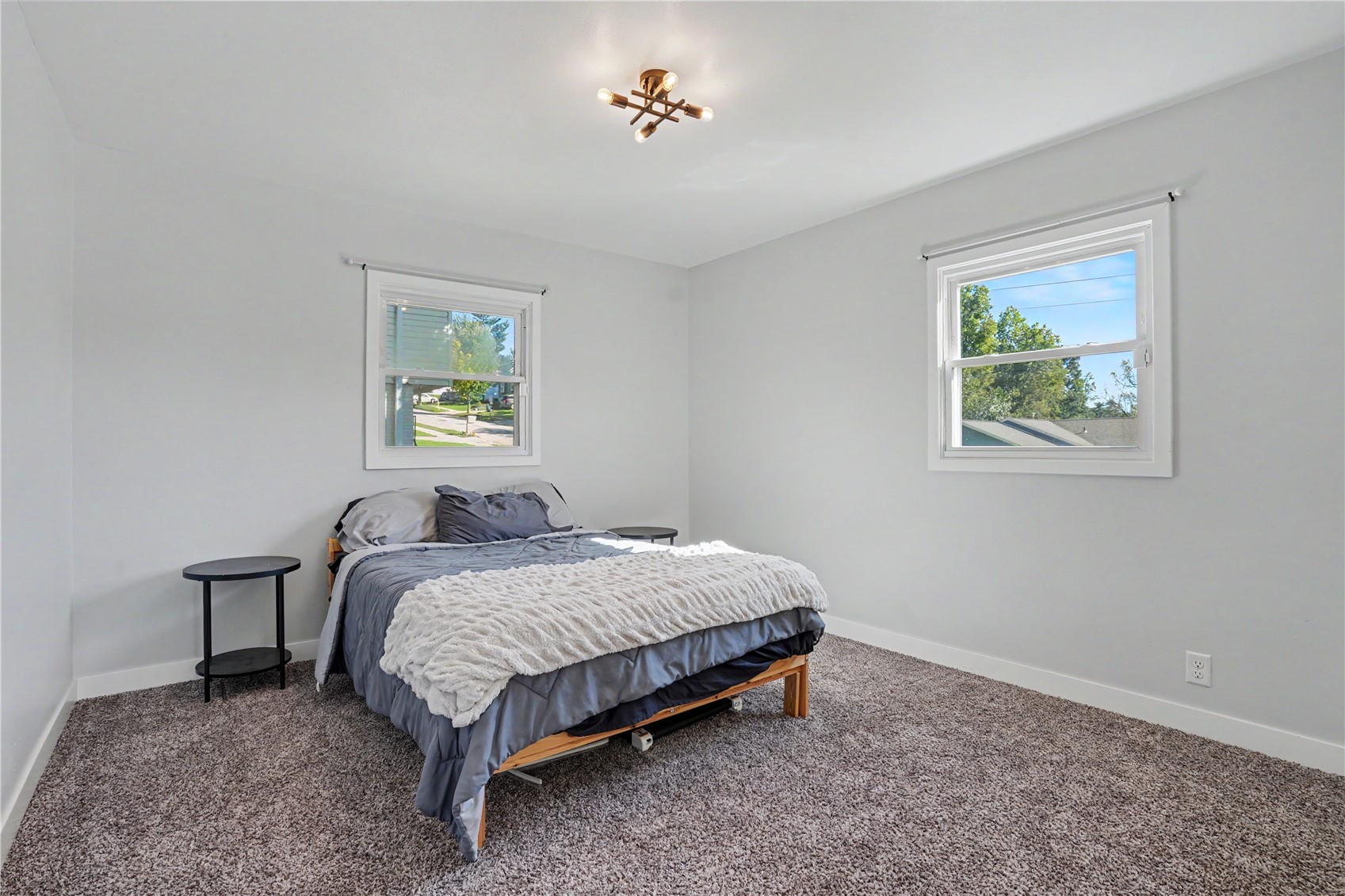254 NE Brentwood Circle Cedar Rapids IA 52402