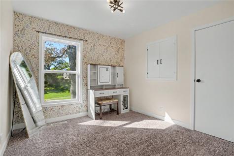 254 NE Brentwood Circle Cedar Rapids IA 52402