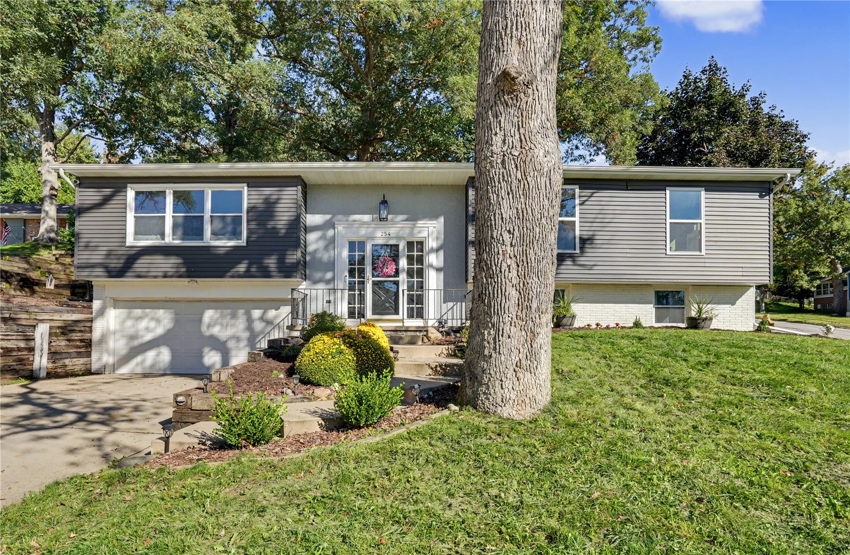 254 NE Brentwood Circle Cedar Rapids IA 52402