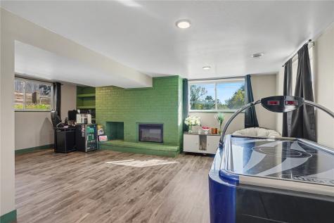 254 NE Brentwood Circle Cedar Rapids IA 52402