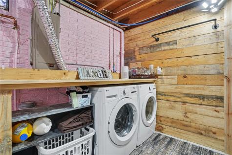 254 NE Brentwood Circle Cedar Rapids IA 52402
