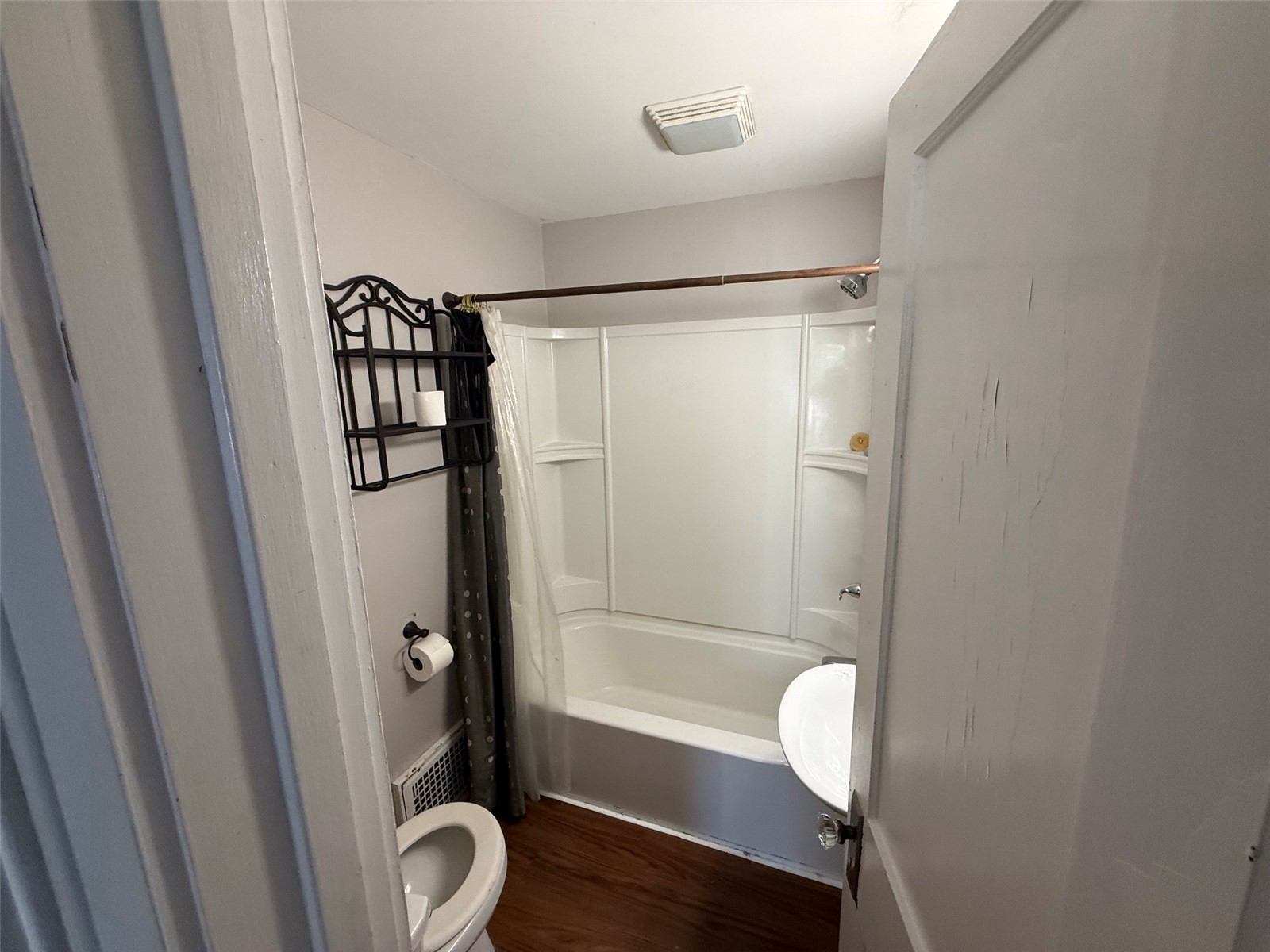 318 Highland Drive NW Cedar Rapids IA 52405