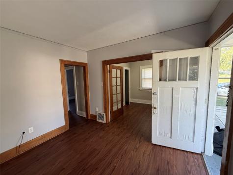 318 Highland Drive NW Cedar Rapids IA 52405